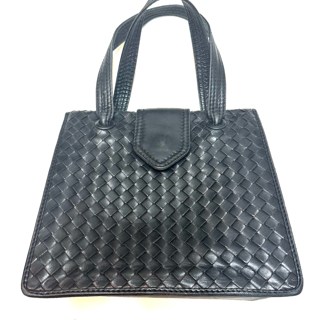 Bottega Veneta Intrecciato Woven Leather Tote Handbag Black Bottega Veneta Intrecciato Woven Leather Tote Handbag Black